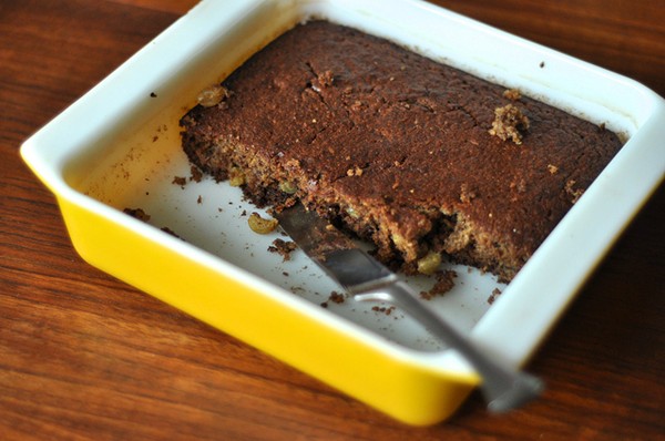 Maple sweetened banana oat cake