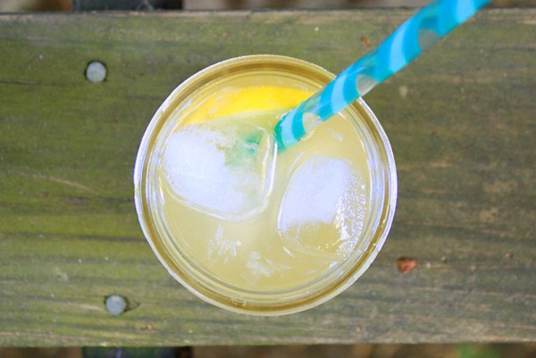 Maple-sweetened lemonade