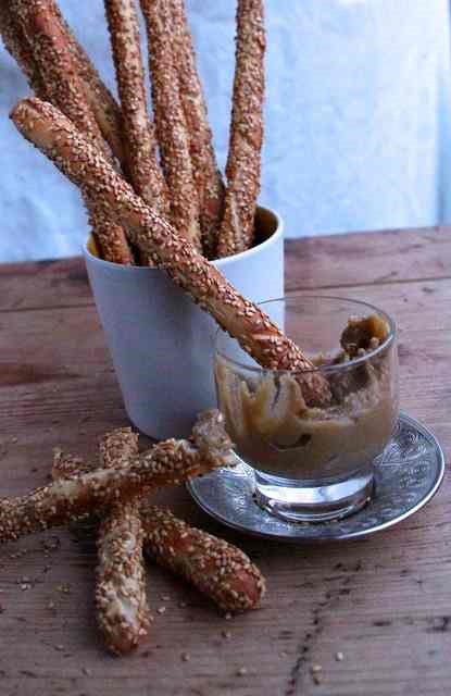 Maple syrup and tahini breadsticks and dip