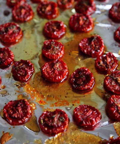 Maple syrup-roasted tomatoes (Tomate confite au sirop d'érable)