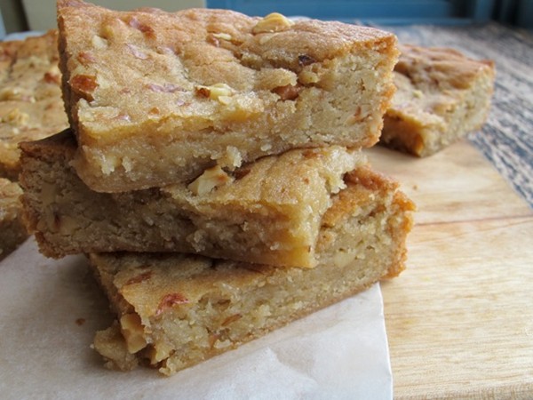 Maple walnut blondies