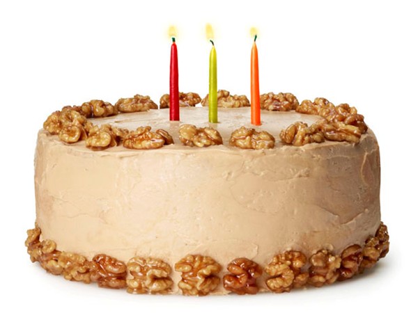 Maple-walnut cake