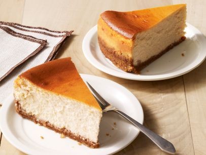 Maple-walnut cheesecake