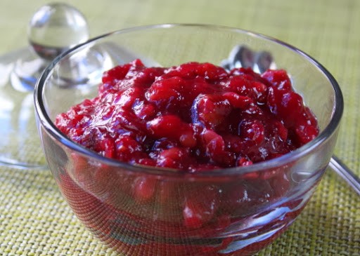 Maple walnut cranberry sauce