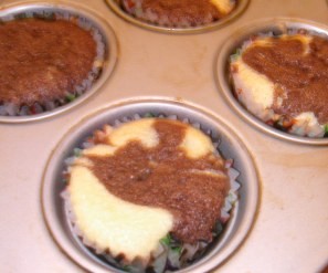 Marble chiffon cupcakes