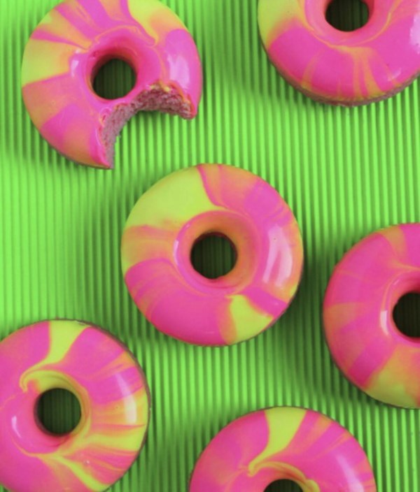 Marble donuts