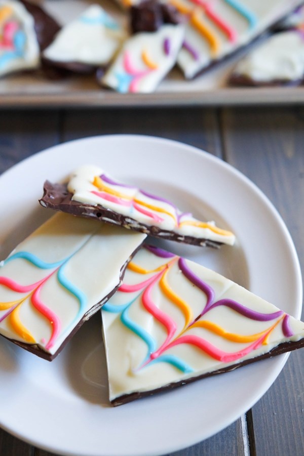 Marbled chocolate bark