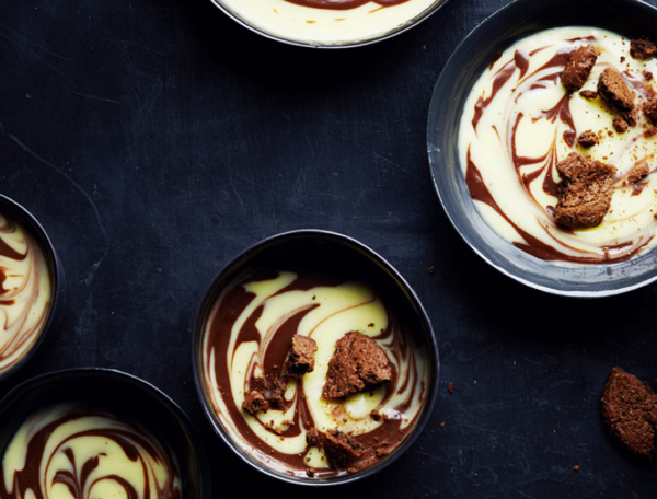 Marbled mint-chocolate pudding