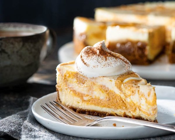 Marbled pumpkin spice cheesecake
