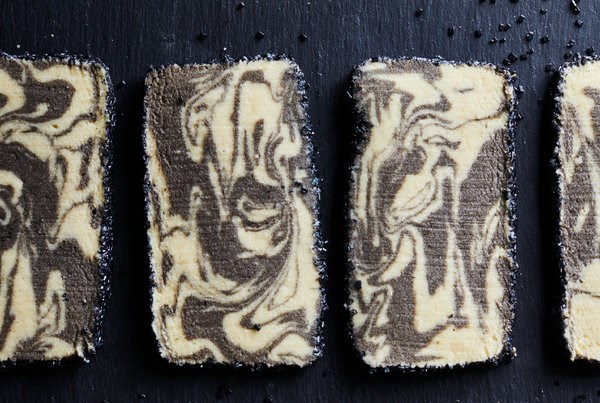 Marbled tahini cookies
