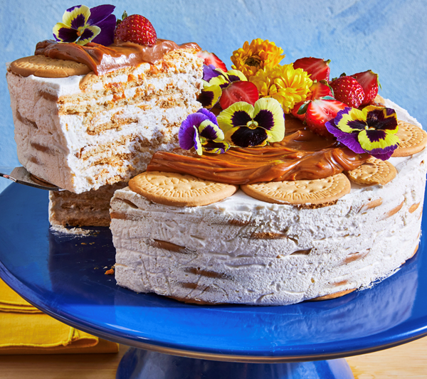 Maria cookie icebox cake