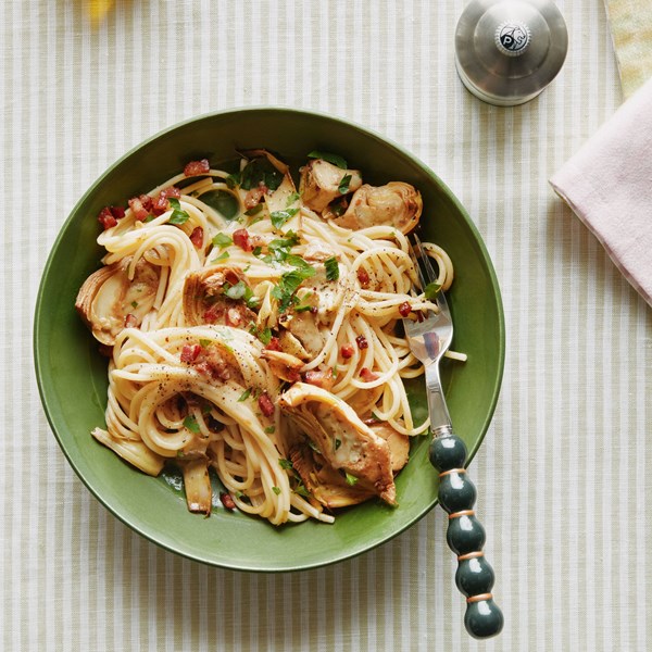 Marinated artichoke and pancetta pasta