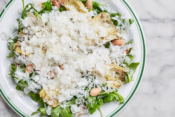 Marinated artichokes with rocket, almonds and Parmesan