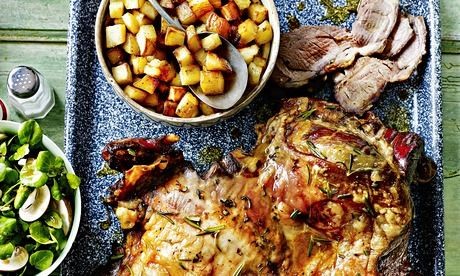Marinated, butterflied leg of lamb with garlic potatoes