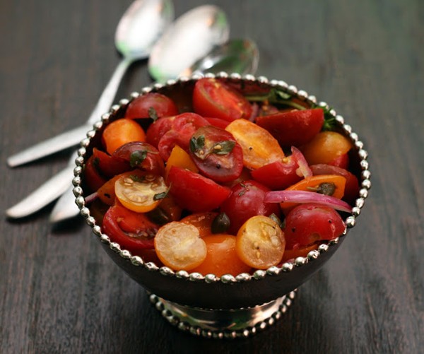 Marinated cherry tomatoes with capers and basil