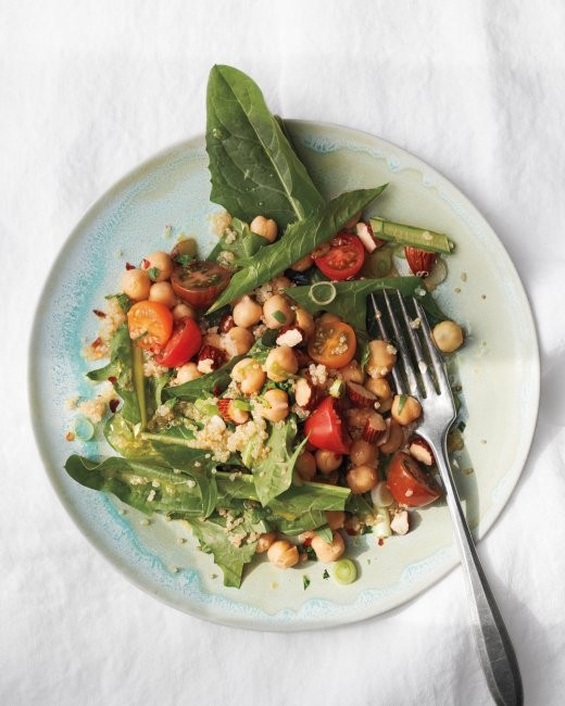 Marinated chickpeas with quinoa and dandelion greens