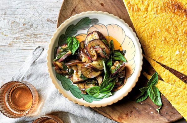 Marinated eggplant slices (Melanzane sotto pesto)