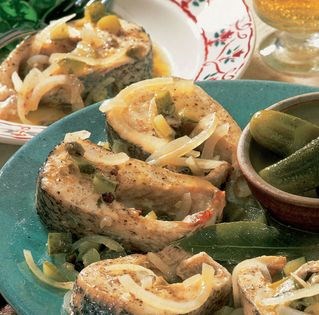 Marinated fish with allspice and capers