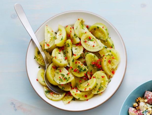 Marinated green tomatoes