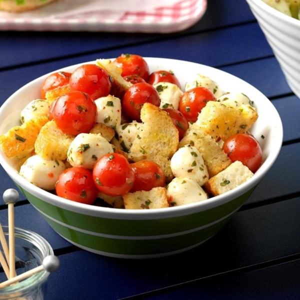 Marinated mozzarella & tomato appetizers