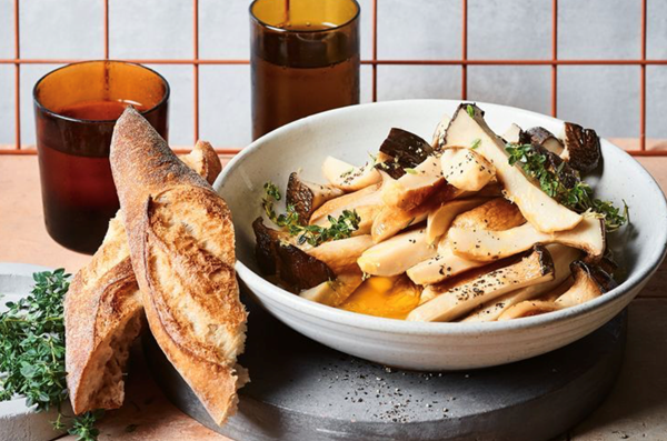 Marinated mushrooms (Funghi marinati)