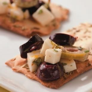 Marinated olives & feta