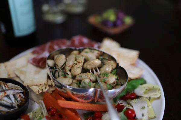 Marinated royal corona beans