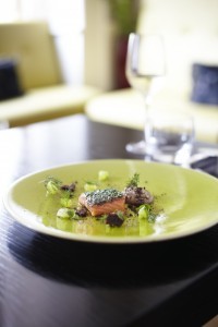 Marinated salmon gravadlax (confit)