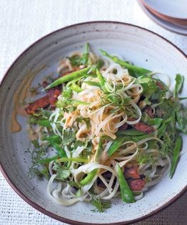 Marinated tempeh & sesame noodles