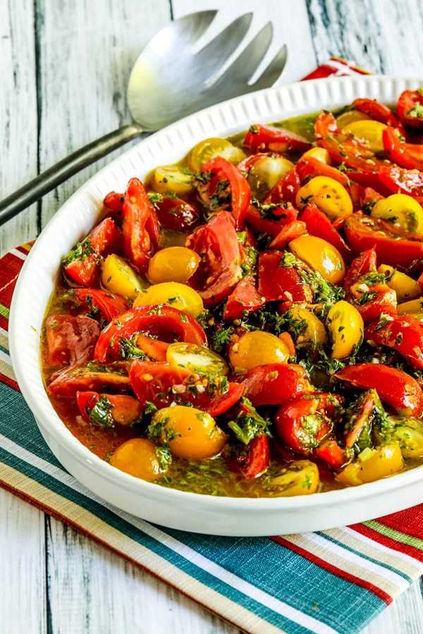 Marinated tomatoes with herb dressing