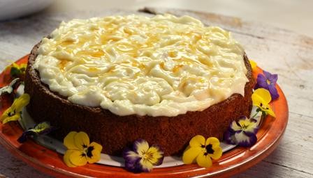 Marmalade & almond cake