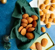 Marmalade & tea madeleines
