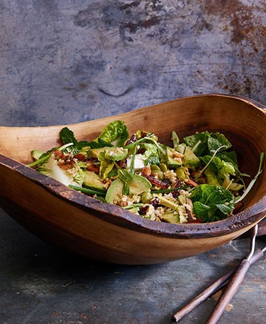 Marrakesh salad with bulgur and dates