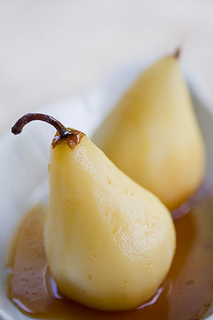 Marsala poached pears