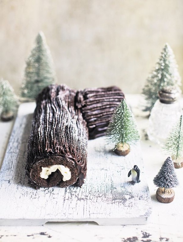 Mary's Yule log