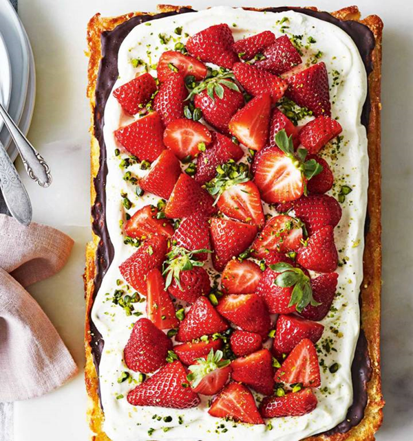 Marzipan cake with strawberries [Camilla Biesbjerg Markussen]