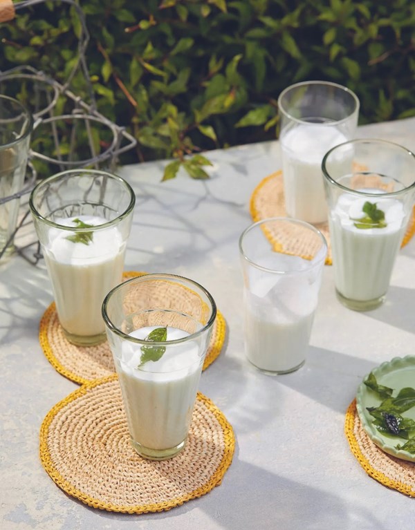 Masal buttermilk (Masala chaas)