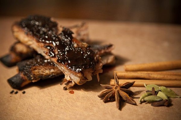 Masala chai pork ribs