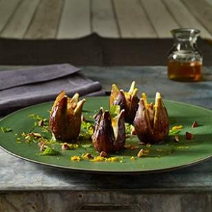 Mascarpone-stuffed figs