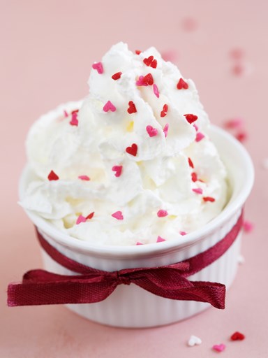 Mascarpone whipped cream (Chantilly au mascarpone)