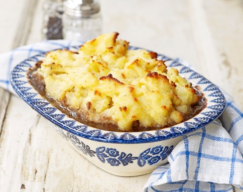 Mash-topped beef & Guinness pie