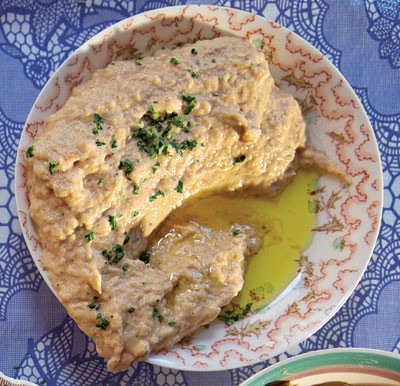 Mashed eggplant spread (Baba ghannouj)