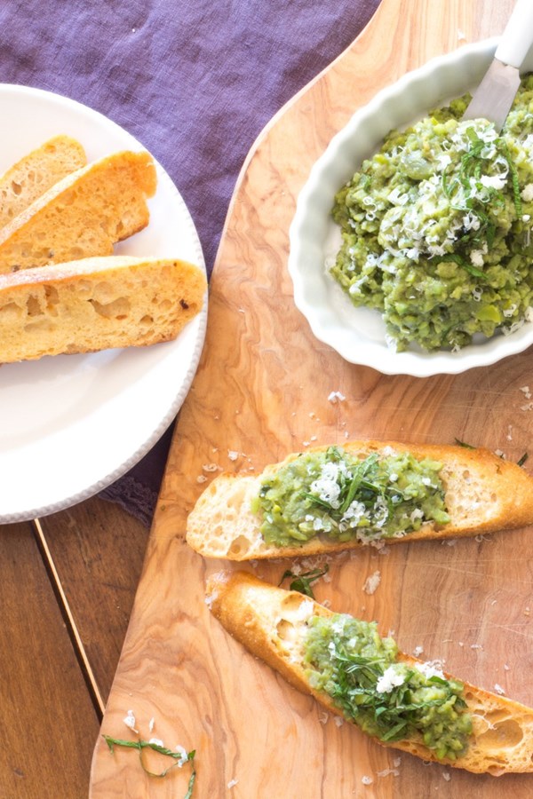 Mashed fava beans and mint crostini