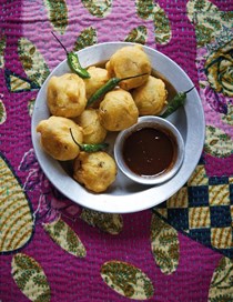Mashed potato balls (Batata vada)