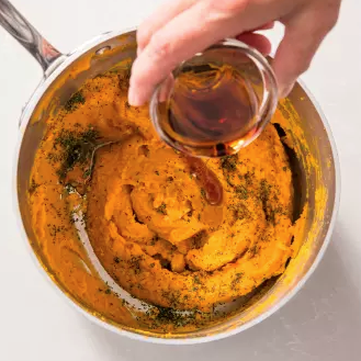 Mashed sweet potatoes with maple and orange