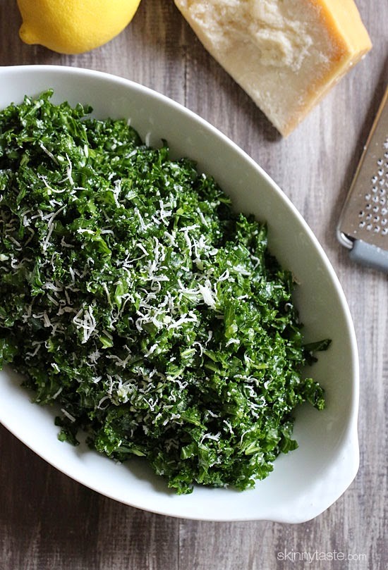 Massaged raw kale salad