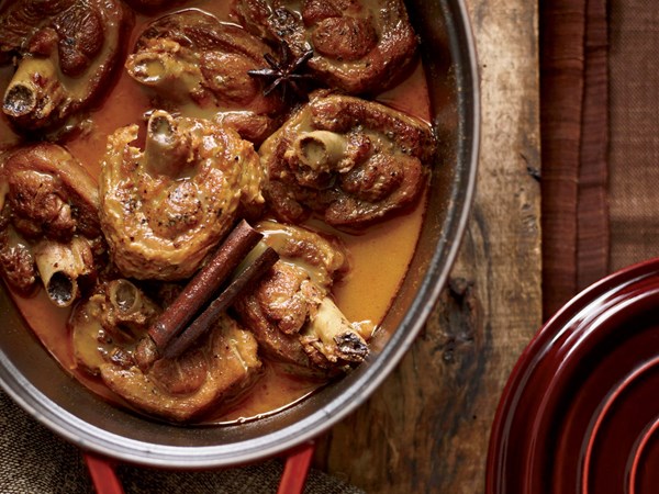 Massaman-curry turkey osso buco
