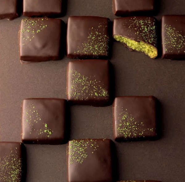 Matcha & chocolate shortbread