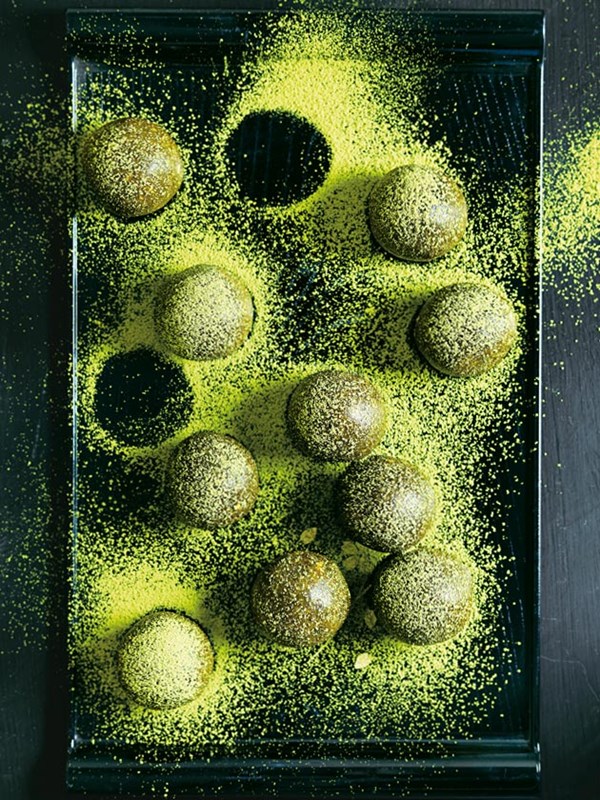 Matcha almond and hazelnut bliss balls