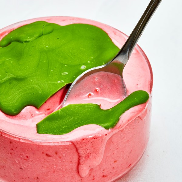 Matcha-berry frozen yogurt 
